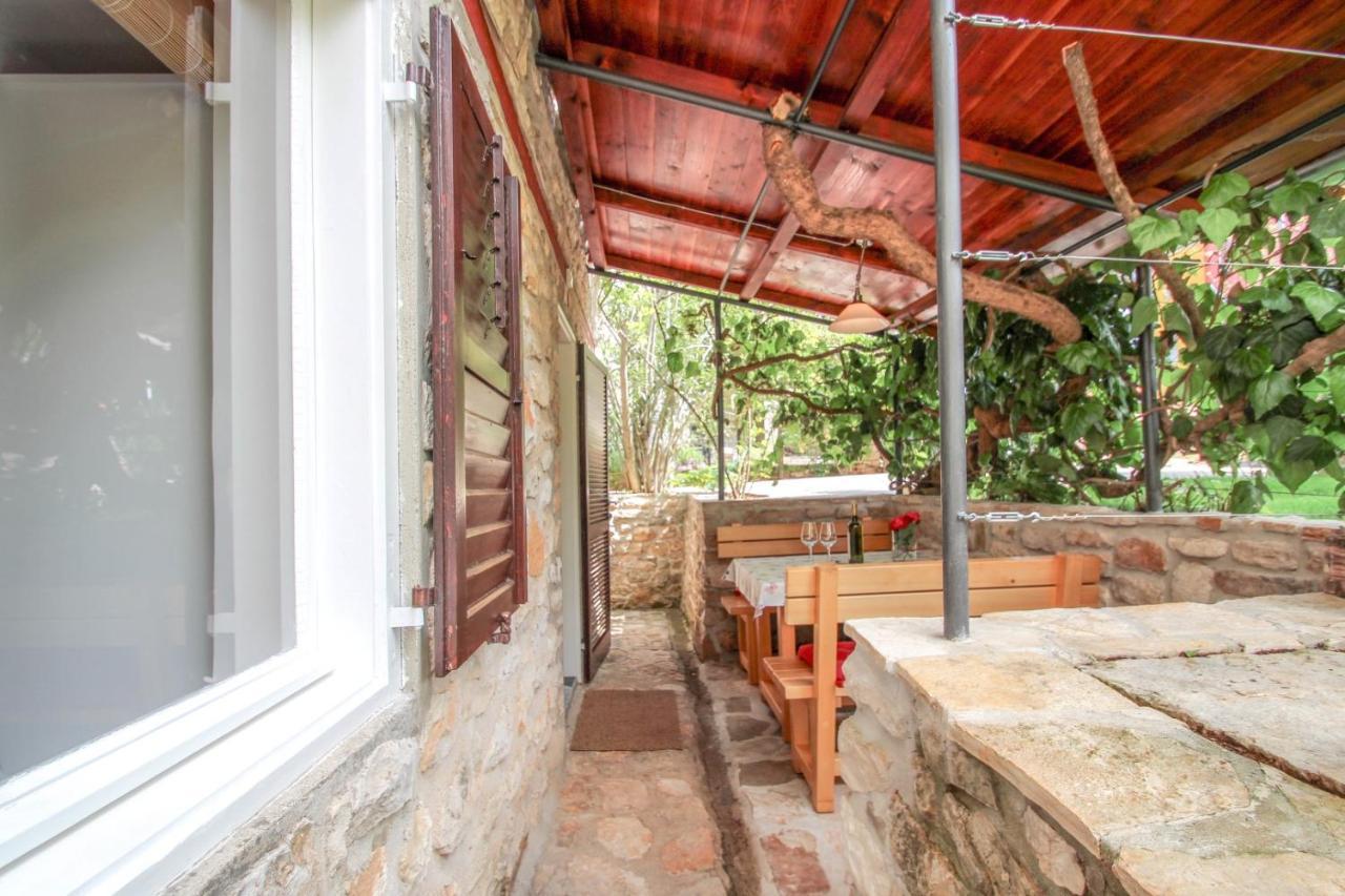 Carla Guest House Novigrad Istria Exteriör bild