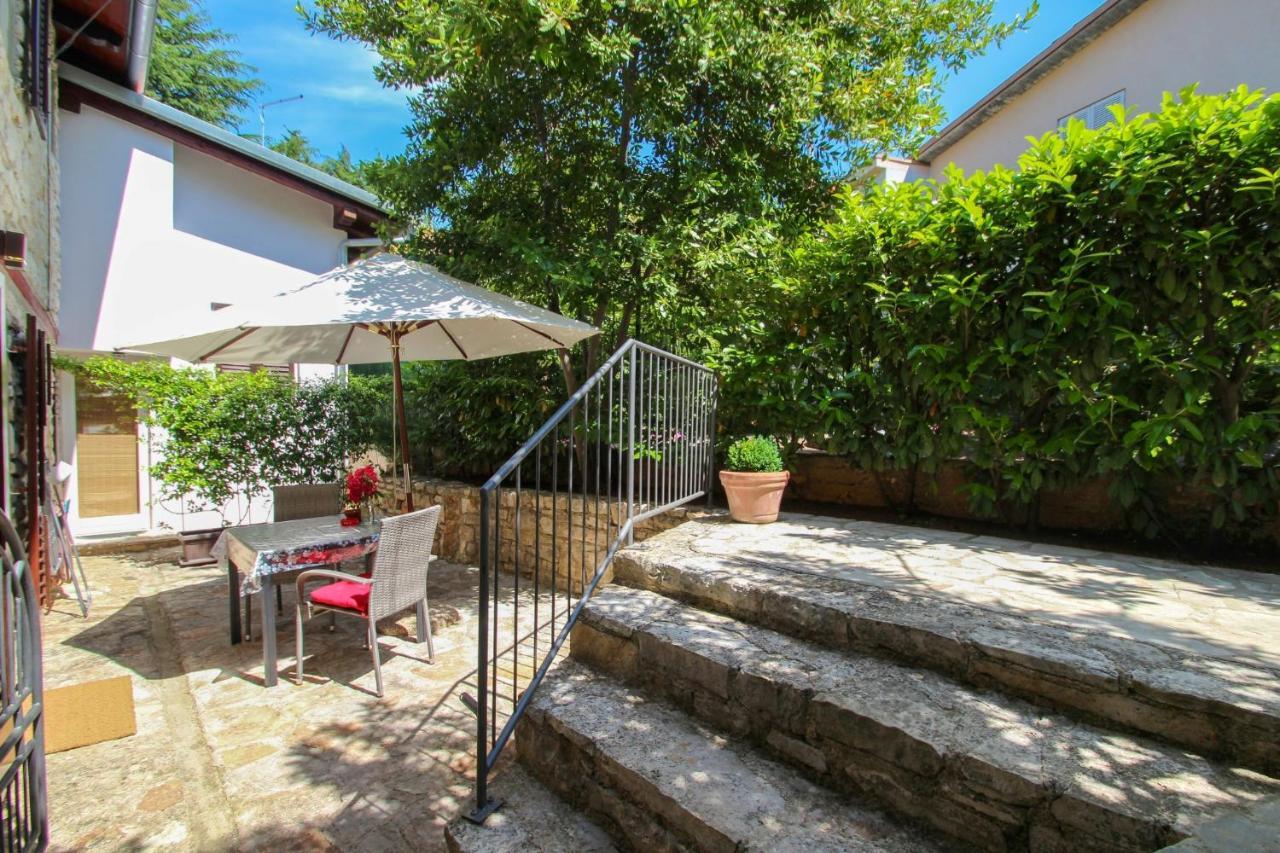 Carla Guest House Novigrad Istria Exteriör bild